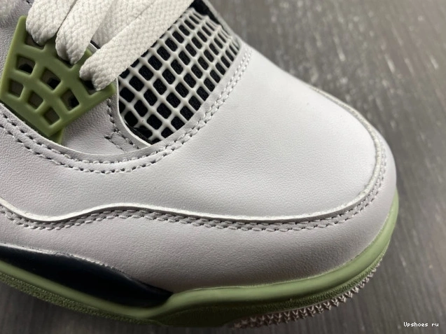 4 Retro Jordan Seafoam AQ9129-103 0204